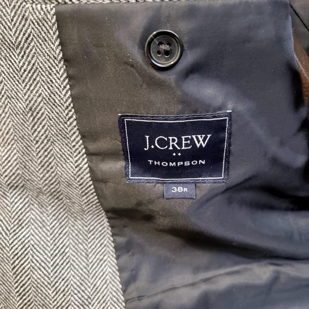 Slim-fit J. Crew Factory Thompson wool herringbone blazer, Men’s 38R - Picture 4 of 5